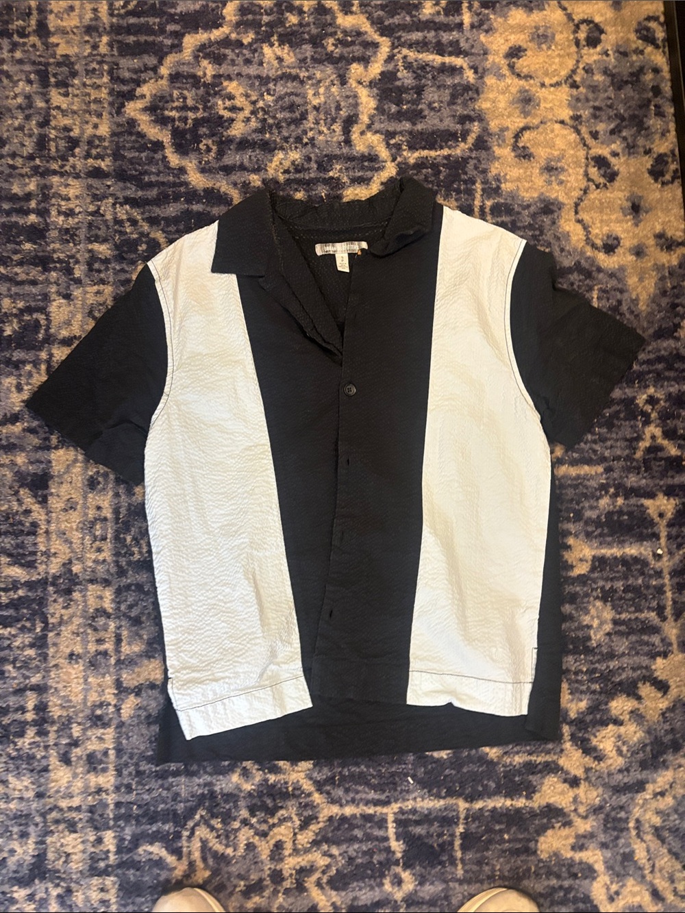 Urban Outfitters Black & White Short-Sleeve Colorblock Button-Down Shirt